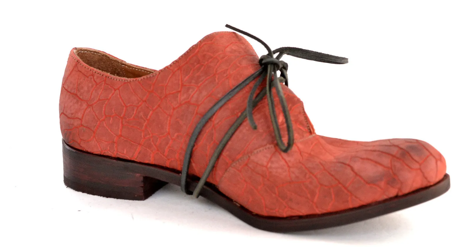 Foldover Shoe  |  Red Crazed