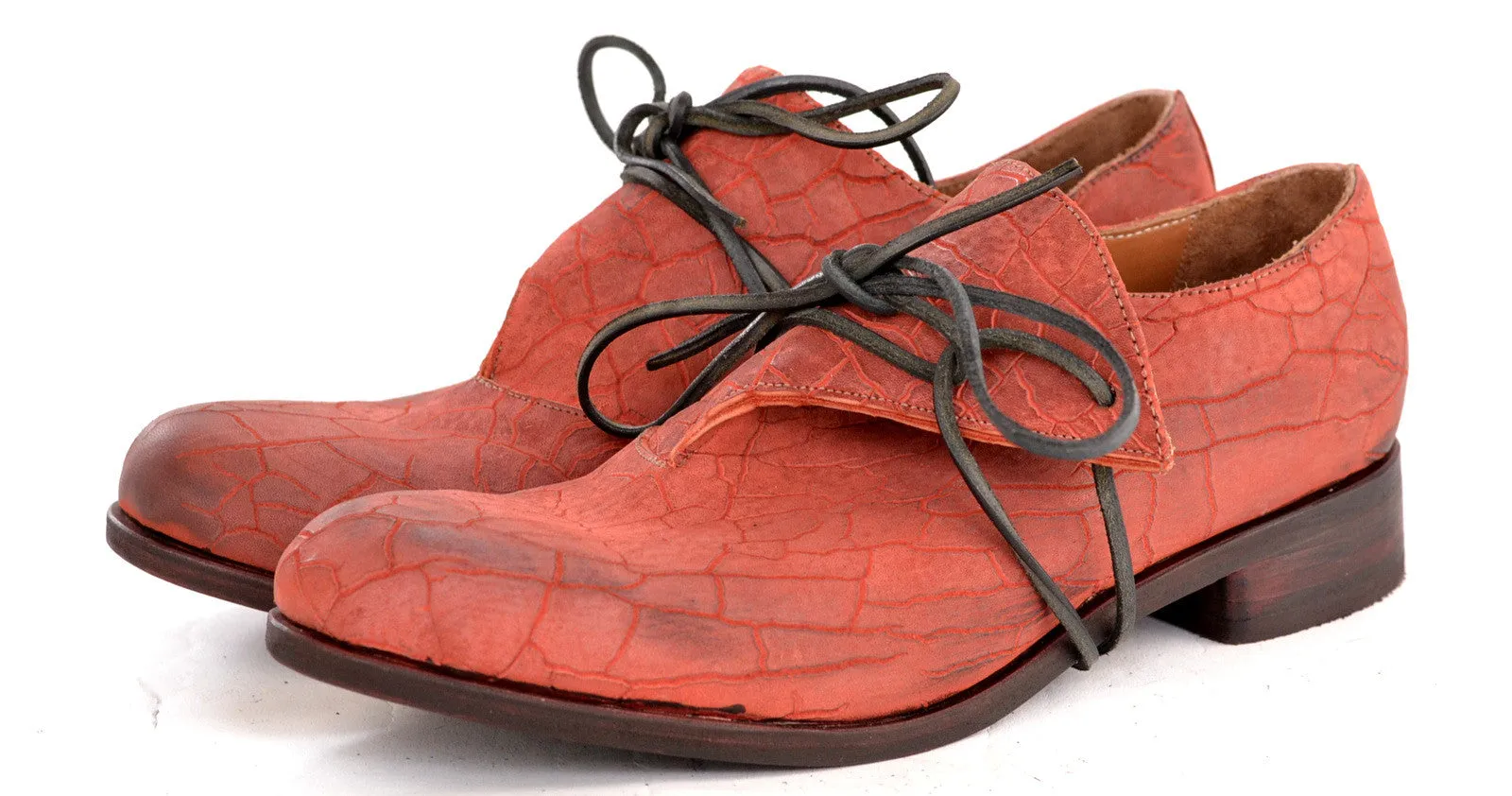 Foldover Shoe  |  Red Crazed