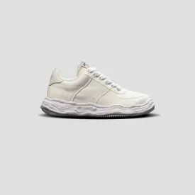 WAYNE LOW TOP CANVAS SNEAKER
