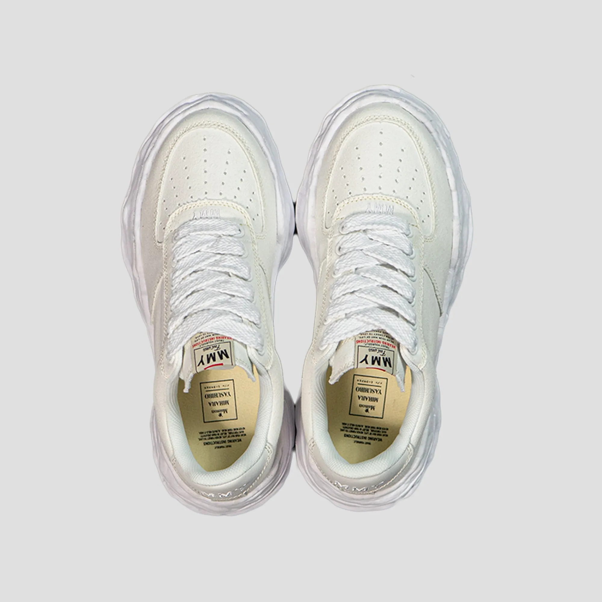 WAYNE LOW TOP CANVAS SNEAKER